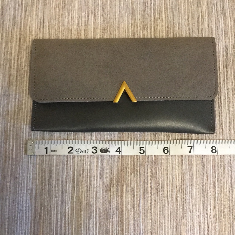 Ladies wallet.